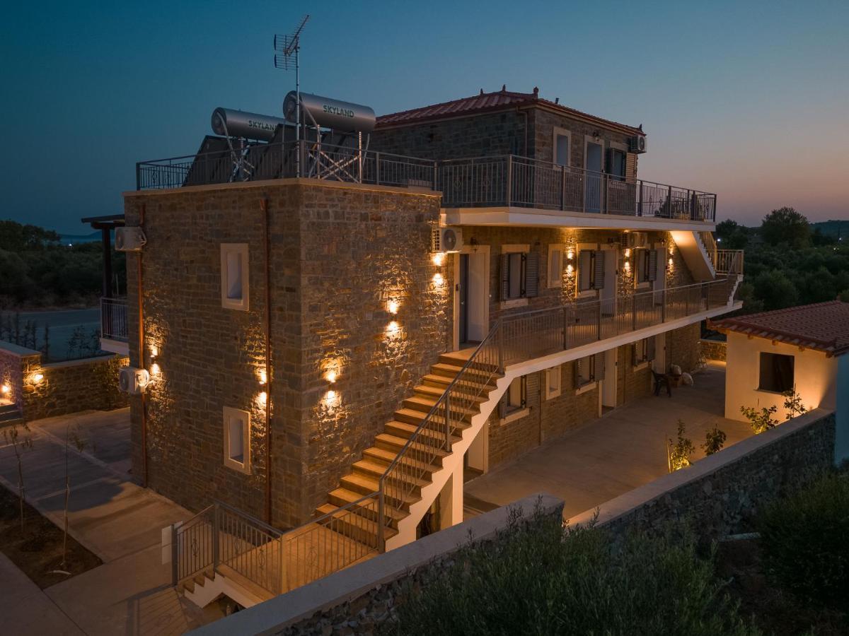 Lithos Suites Finikounta Buitenkant foto