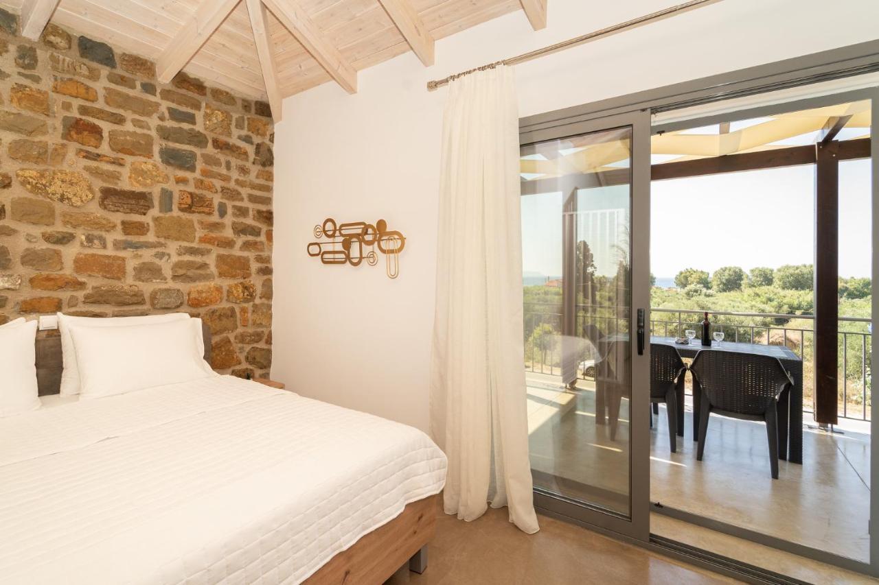 Lithos Suites Finikounta Buitenkant foto