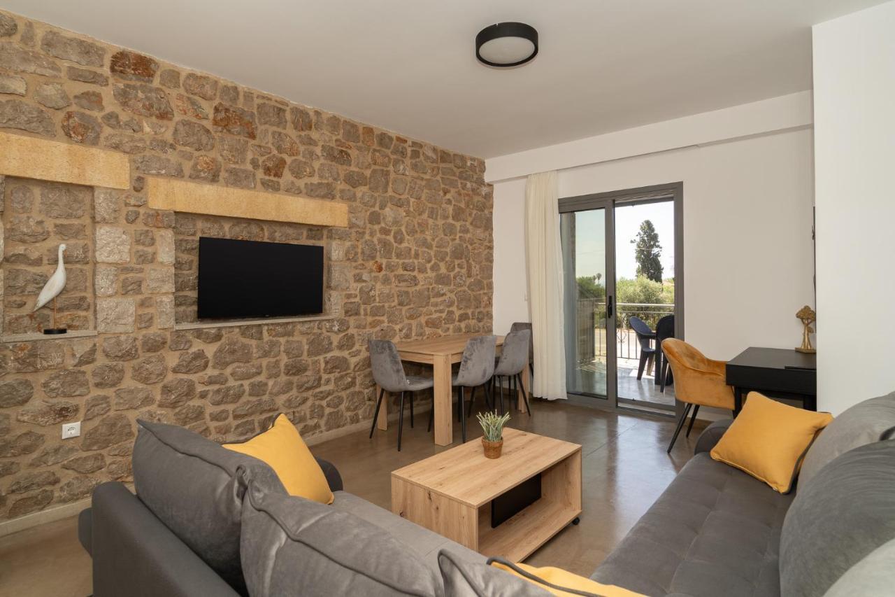 Lithos Suites Finikounta Buitenkant foto