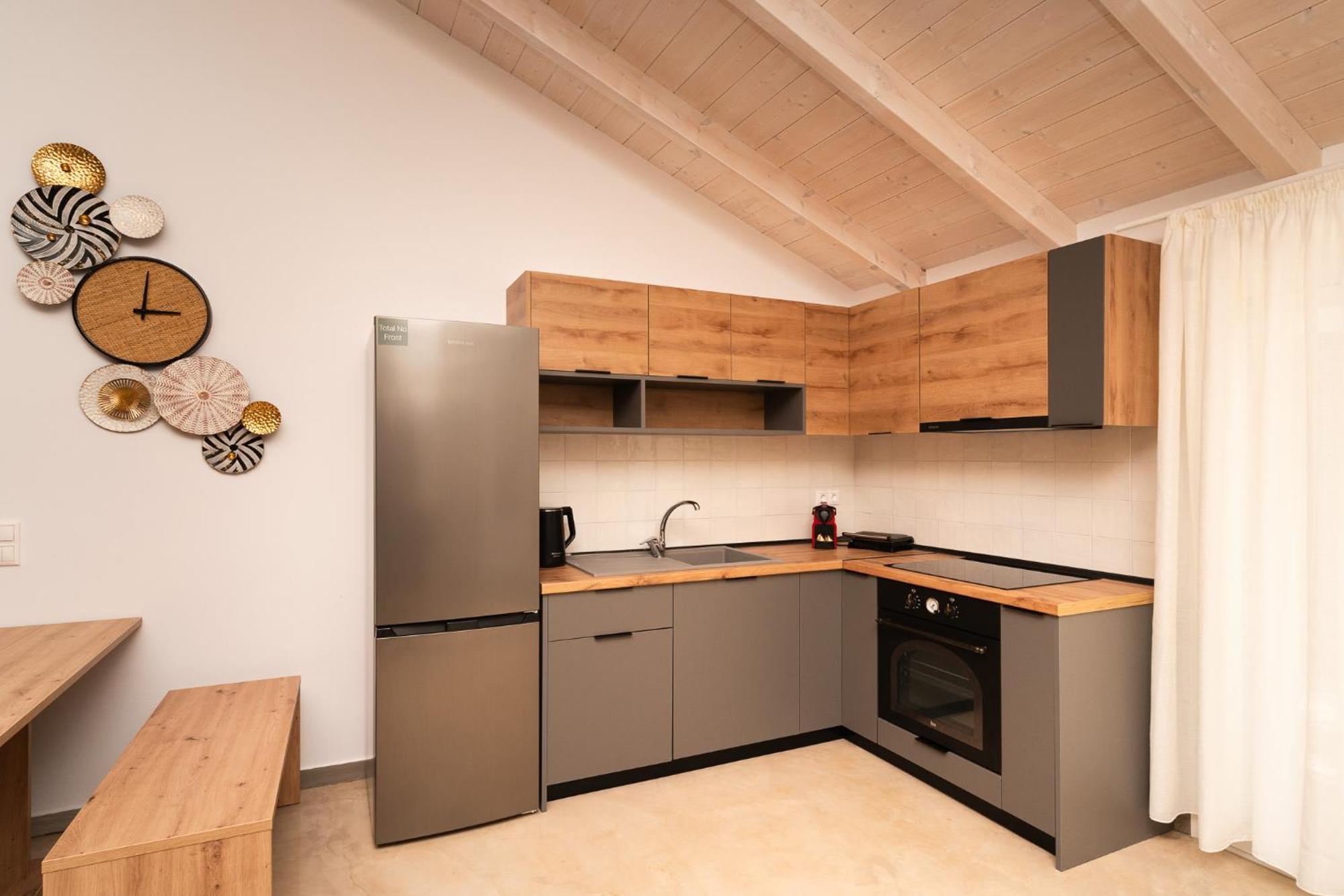 Lithos Suites Finikounta Buitenkant foto