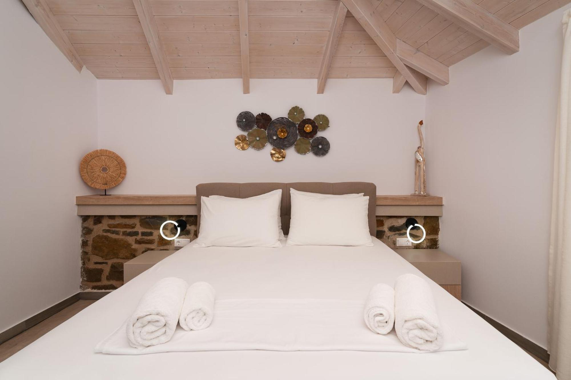 Lithos Suites Finikounta Buitenkant foto